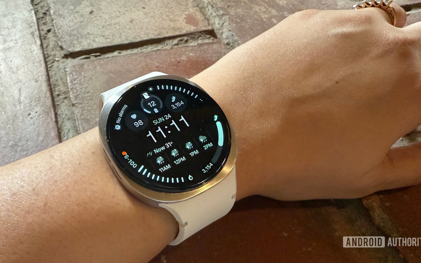 Article image for Galaxy Watch 8's latest beta update fixes pesky AOD bug that showed the wrong time (!)