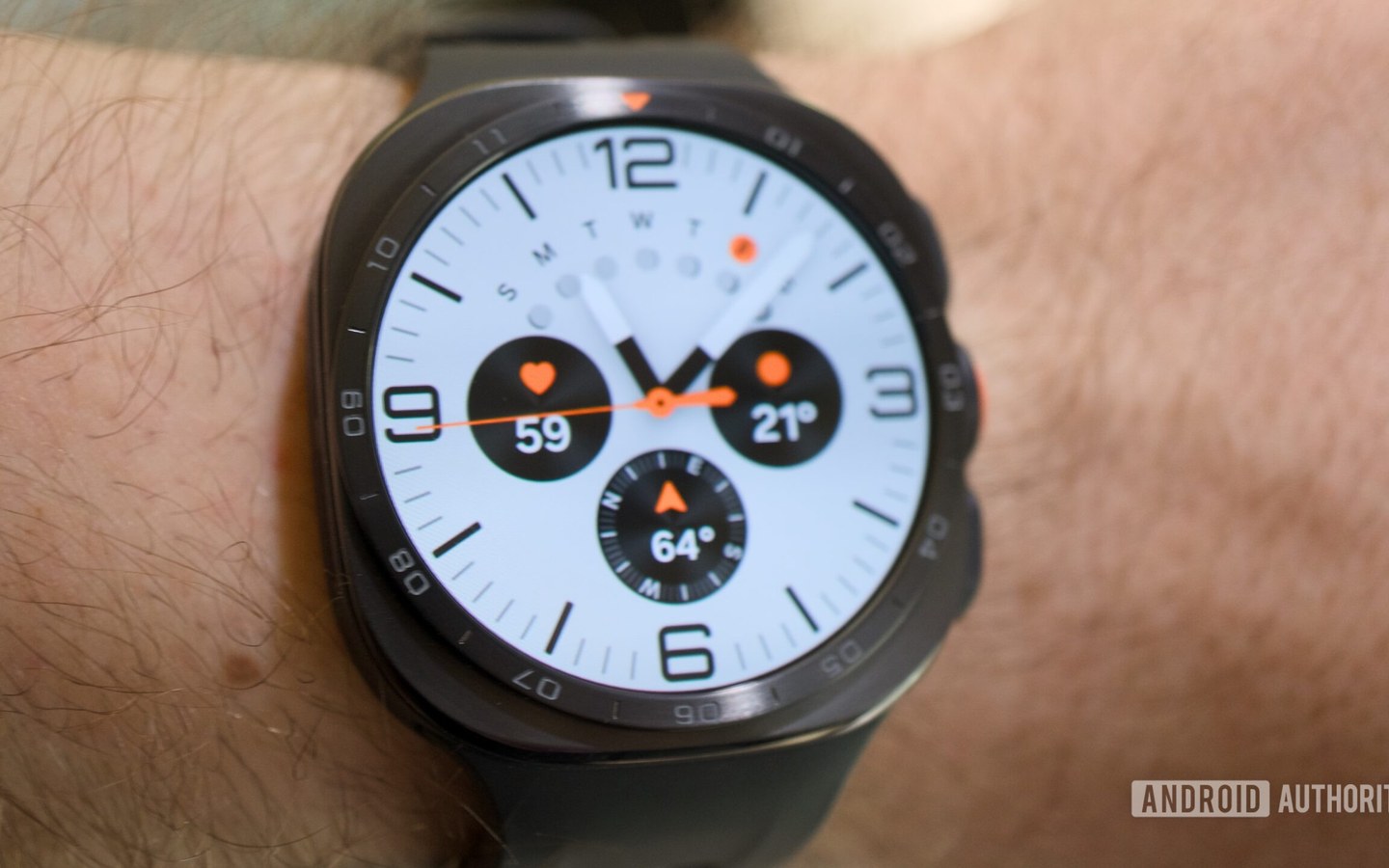 Article image for Galaxy Watch Ultra 2 diving features require a subscription — here's what you'll pay