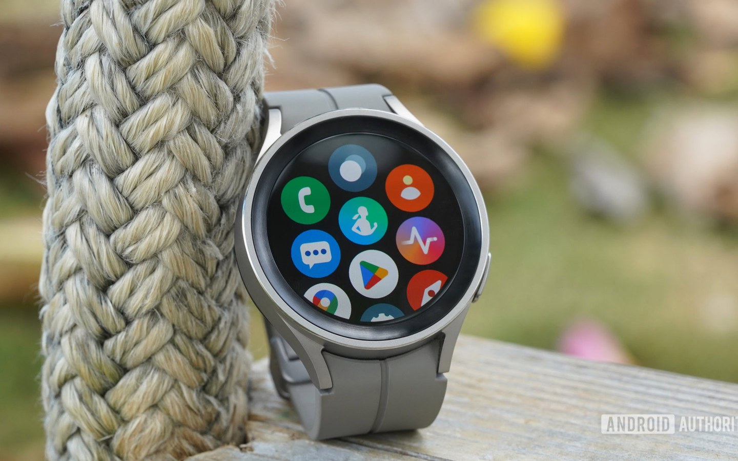 Article image for Google’s Wear OS Contacts Swaps Tiny Text for Big Photos—and That’s a Win for Portable AI