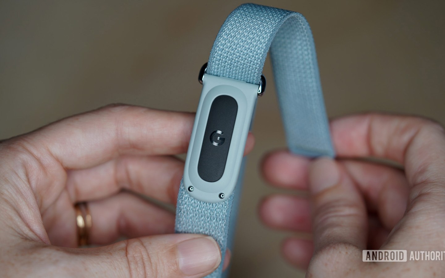 Article image for I’ve had the Fitbit Air for 48 hours, and it’s already the most comfortable wearable I own