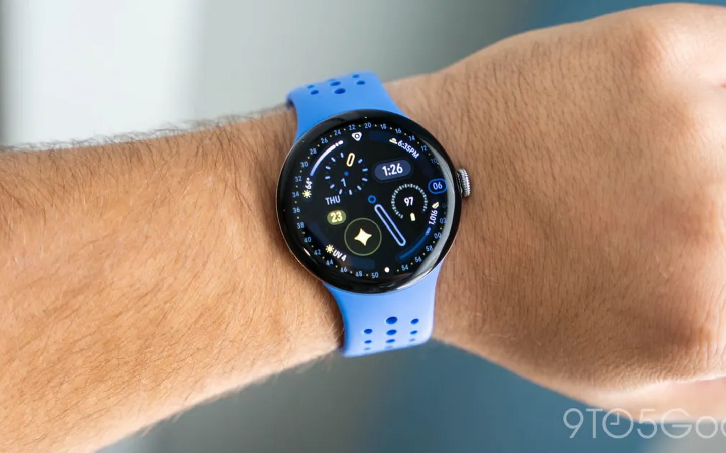 Article image for Spotify now rolling out redesigned Wear OS app with new gestures, more [Video]