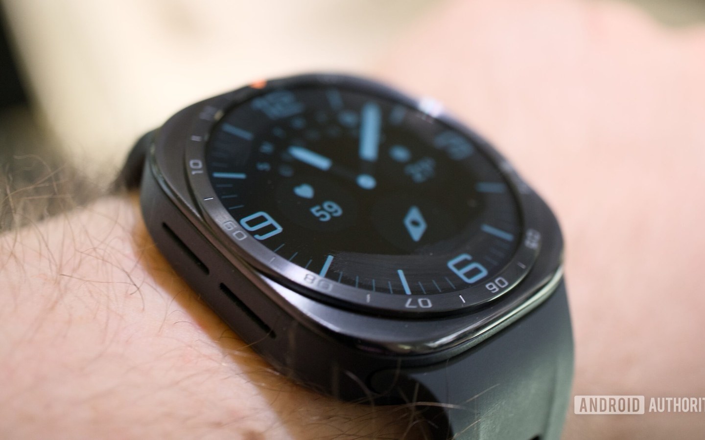 Article image for The Galaxy Watch is experiencing an odd restart bug after a recent update, here's how to fix it