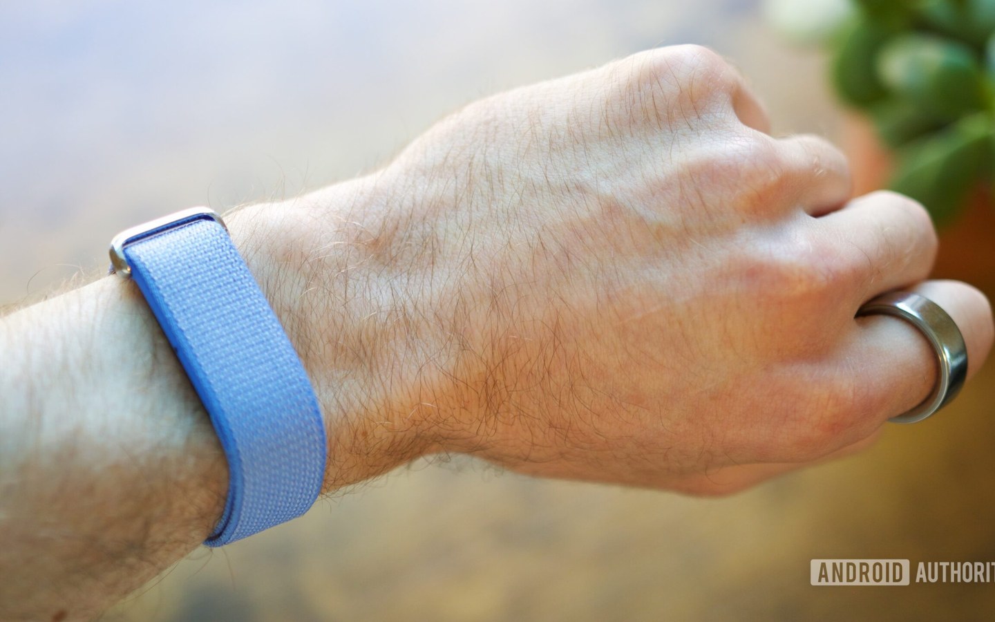 Article image for Fitbit Air’s Hands-Off Design Steals the Spotlight from the Oura Ring 5