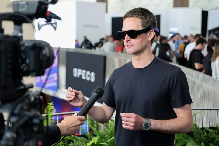 Article image for After unveiling ridiculously expensive AR glasses, Snap's stock takes a dive | TechCrunch