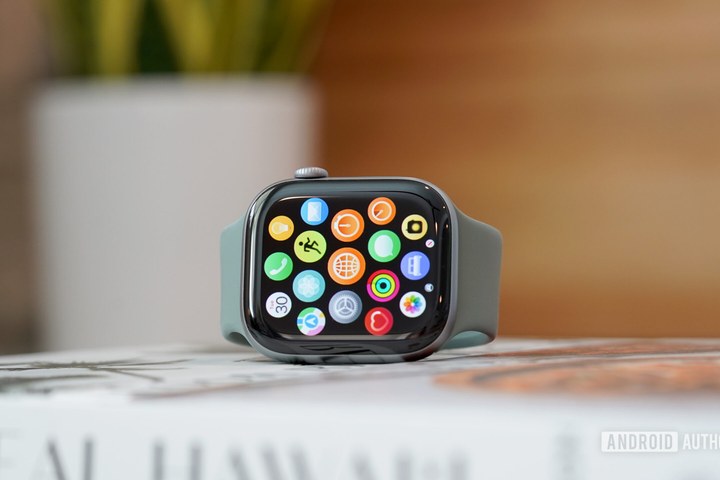 Article image for Apple Watch Series 11 drops to a record-low $350 at Amazon