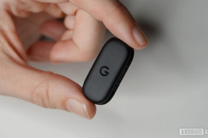 Article image for Forget screenless: Fitbit Air users have started going bandless