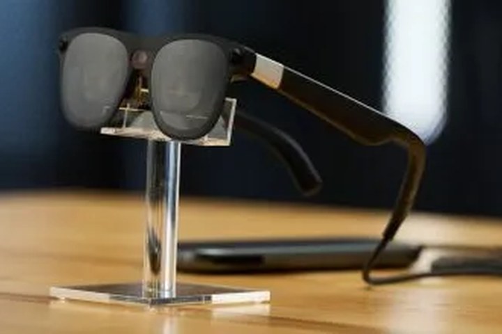 Article image for Google Announces New Android XR Developer Program with AR Glasses Dev Kits