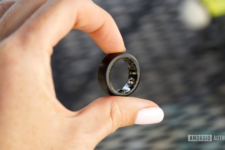 Article image for Scientists built a smart ring that analyzes sweat to measure blood glucose and more