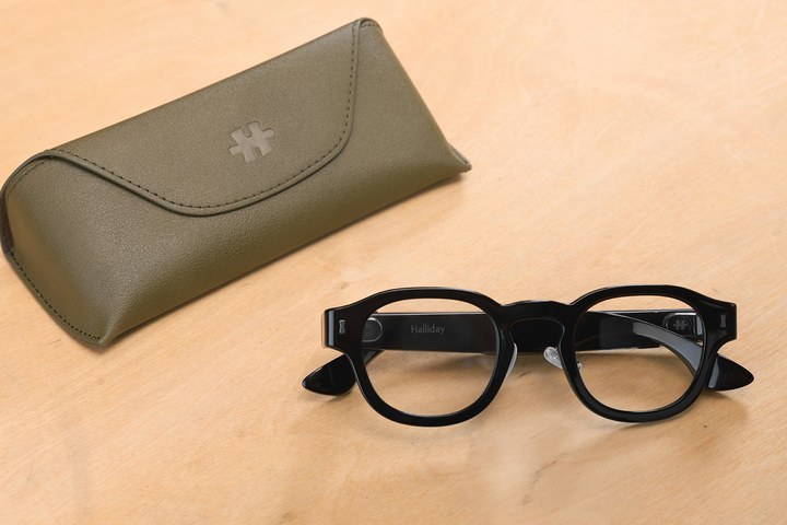 Article image for These camera-free smart glasses want to give you a secret advantage in meetings